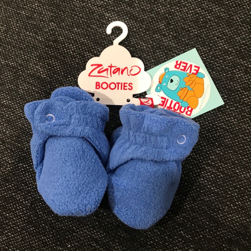 NWT Periwinkle Zutano Booties